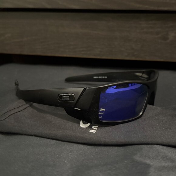 Oakley Other - Oakley Gascan Mens Sunglasses 9014 Blue Reflective Lenses